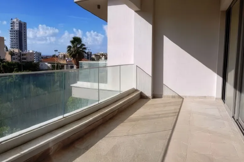 Квартира в Агиос Тихонас, Лимассол