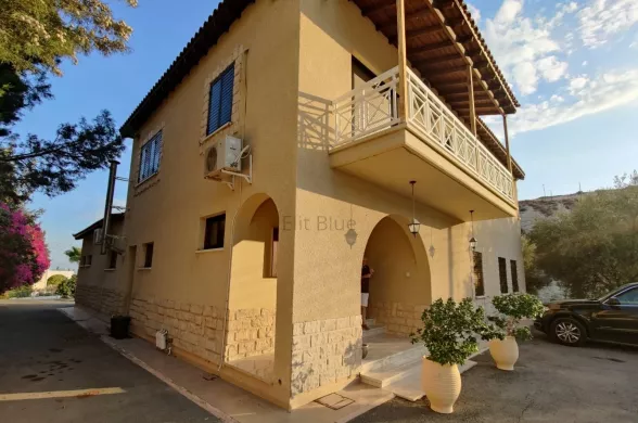 Villa in Agios Tychonas, Limassol - 12732