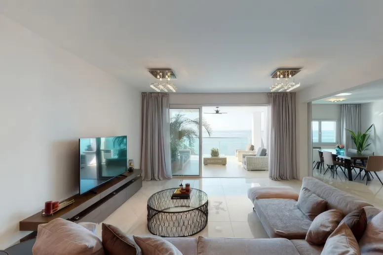 Квартира в Агиос Тихонас, Лимассол