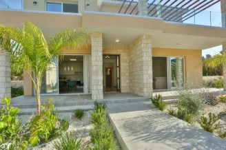 Villa in Chloraka, Paphos - 13075