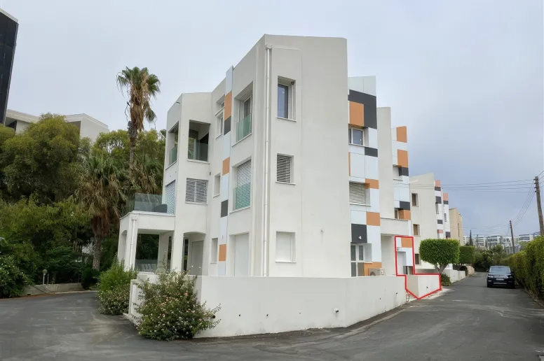 Квартира в Агиос Тихонас, Лимассол