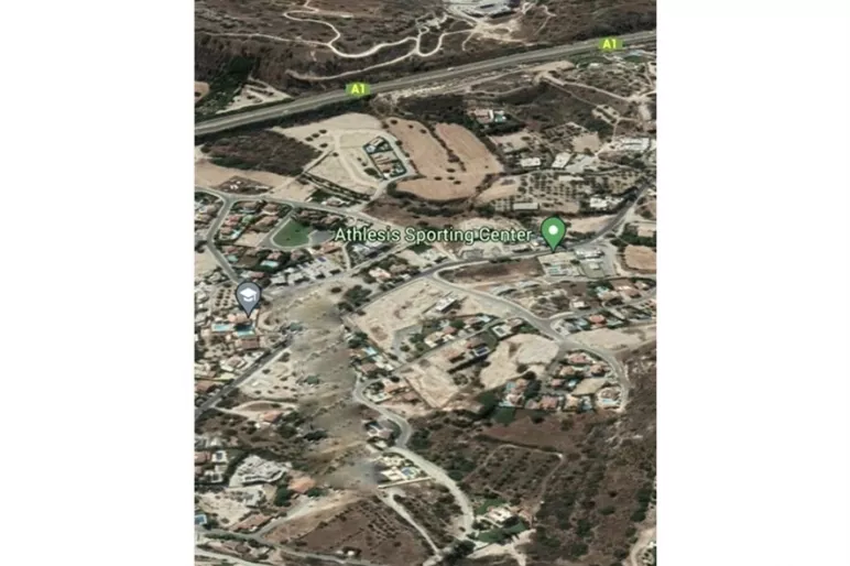 Residential plot in Agios Tychonas, Limassol - 13277