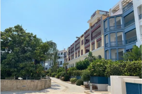 Apartment in Limassol Marina, Limassol - 13335