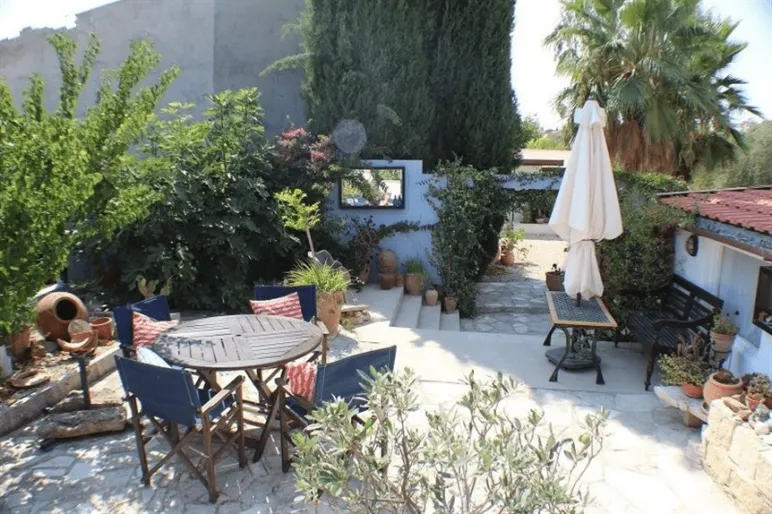 2 bedroom village house in Pachna, Limassol - 13341