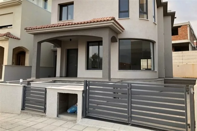 4 bedroom house for sale in Ypsonas, Limassol - 13470