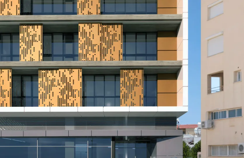 Office building for sale - 13495