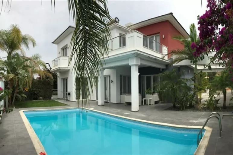 4 bedroom villa for sale in Pyrgos, Limassol - 13507
