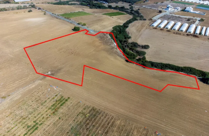 Land for sale - 13605
