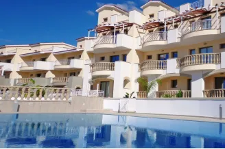 Townhouse in Kato Paphos, Paphos Town, Paphos - 13784