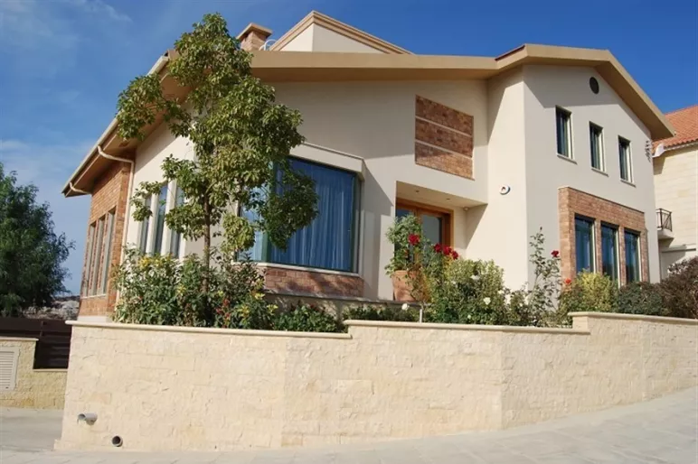 5 bedroom villa for sale in Agios Athanasios, Limassol - 13936