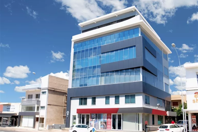 Building for sale in Kato Polemidia, Limassol, Cyprus - 13117