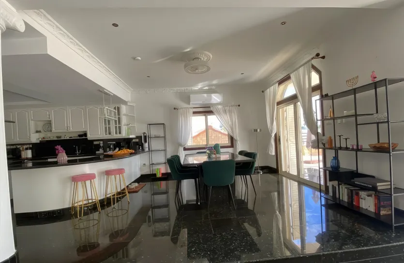 6 bedroom house - 14213, photo 18