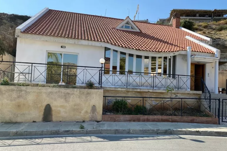 4 bedroom house in Germasogeia, Limassol - 14073