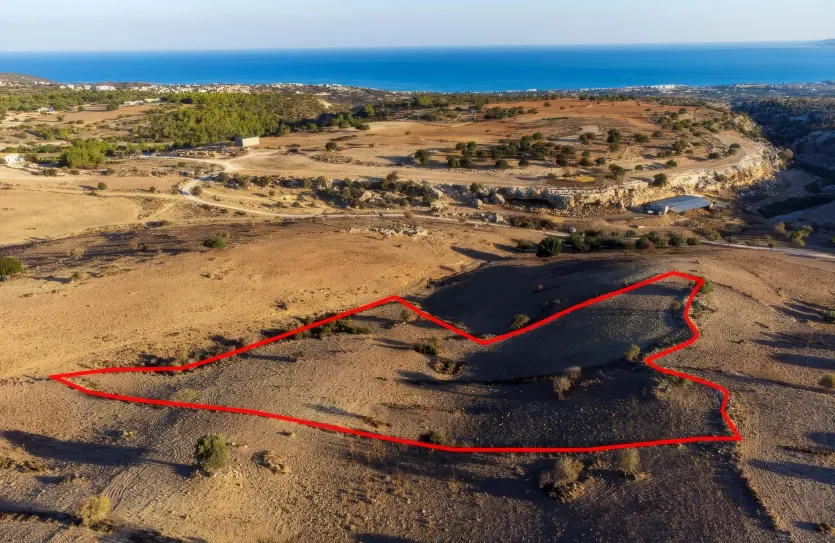Plot for sale - 13556