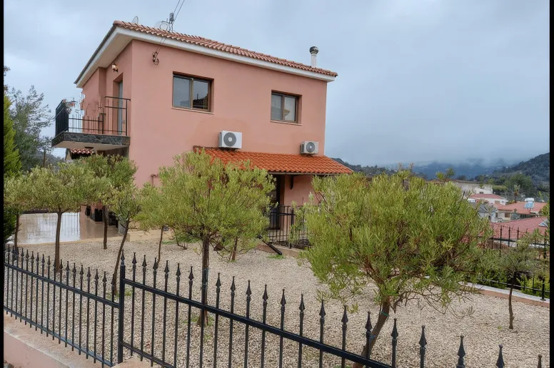 Дом в Луварасе, Лимассол