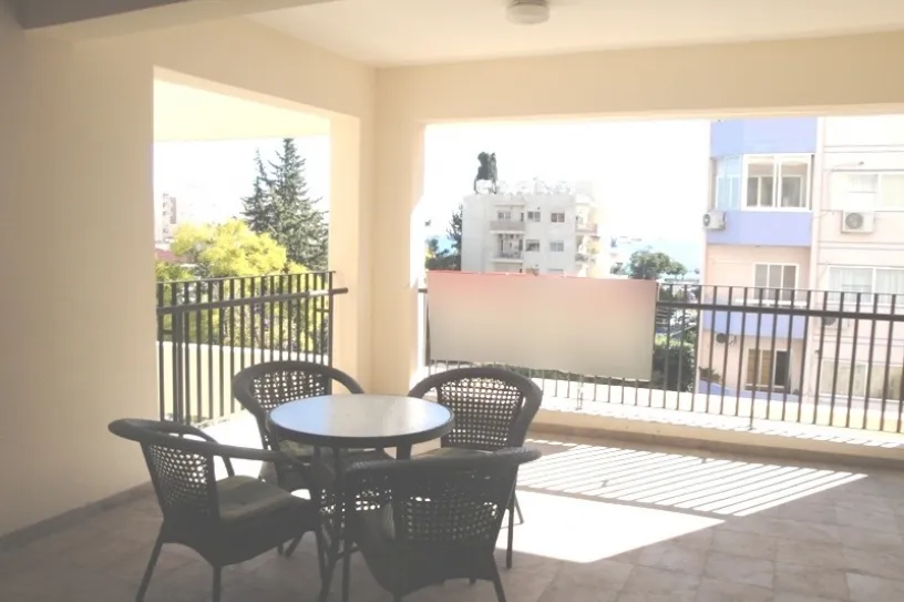 3 bedroom apartment in Neapolis, Limassol - 12495