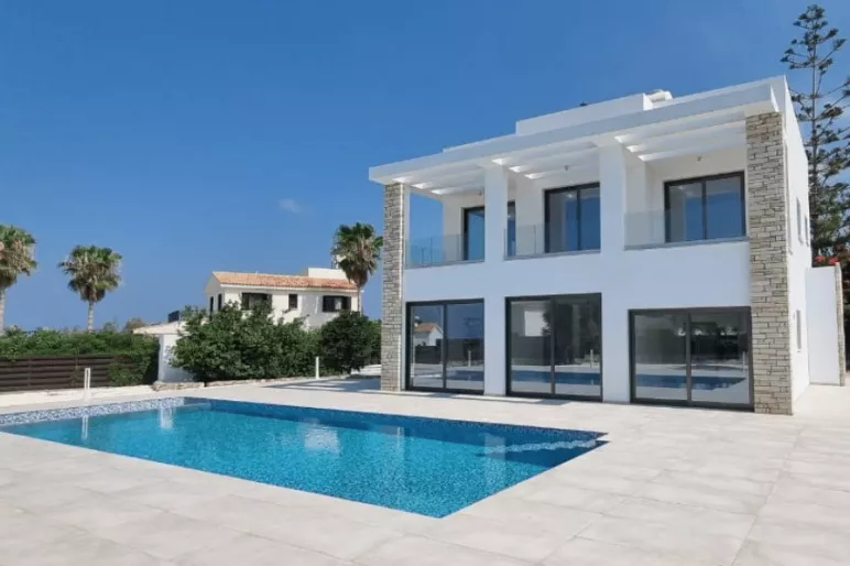 4 bedroom villa in Peyia, Paphos - 14415
