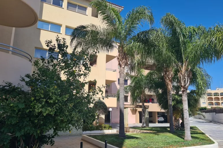 2 bedroom apartment in Mouttagiaka, Limassol - 14483