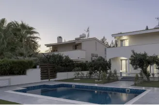 Villa in Agios Tychonas, Limassol - 14580