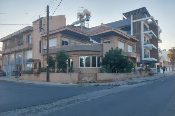 Villa in Mesa Geitonia, Limassol - 14796