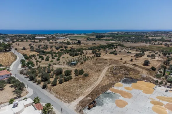 Plot in Mazotos, Larnaca - 14822