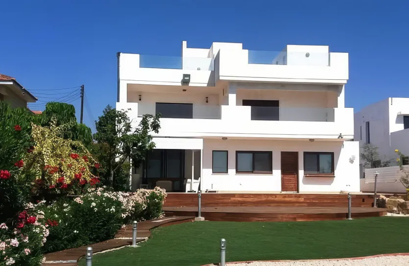 4 bedroom villa for sale - 14126