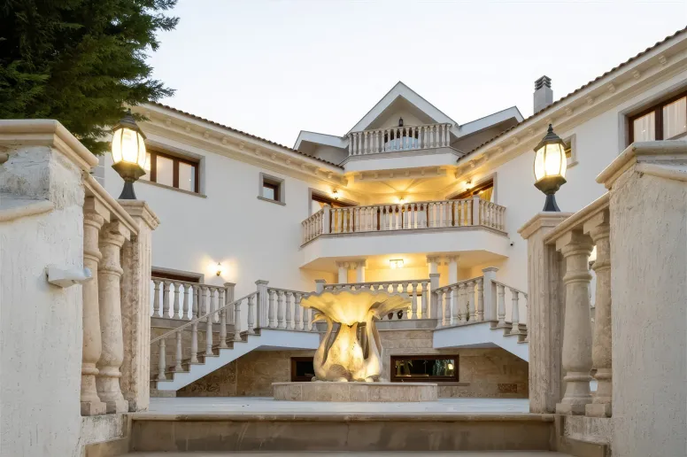 6 bedroom villa in Kalogiroi, Mouttagiaka, Limassol