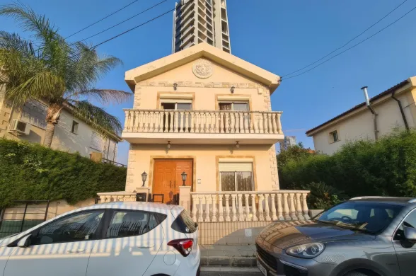 Villa in Germasogeia, Limassol - 15663