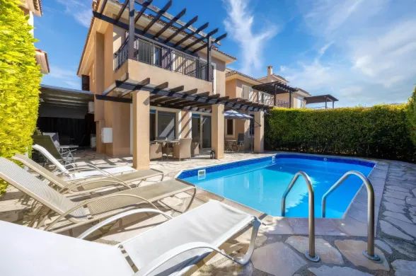 Villa in Coral Bay, Peyia, Paphos - 15941