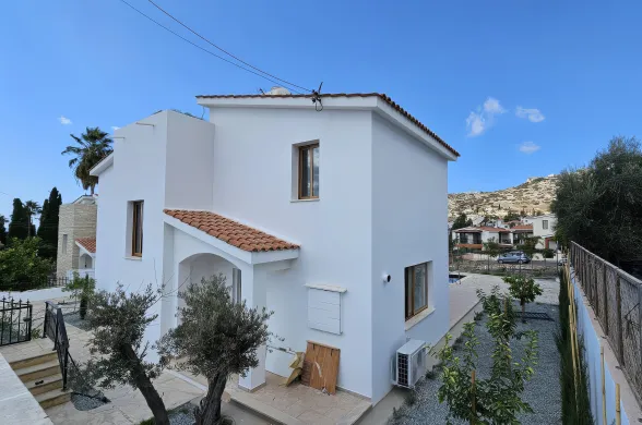 House in Peyia, Paphos - 15948