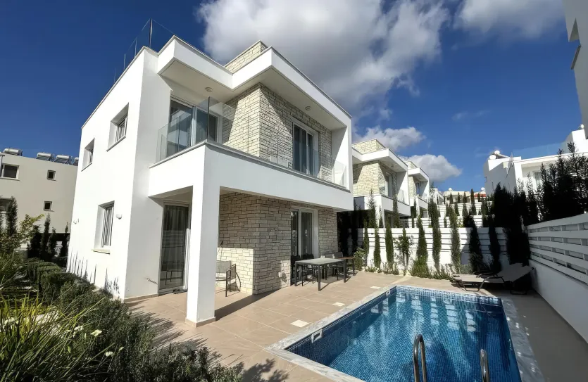 3 bedroom villa for rent - 15955