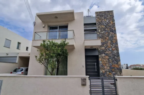 House in Panthea, Mesa Geitonia, Limassol - 16060