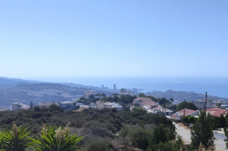 Участок для жилой застройки в Агиос Тихонас, Лимассол