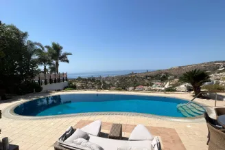 Villa in Agios Tychonas, Limassol - 16454