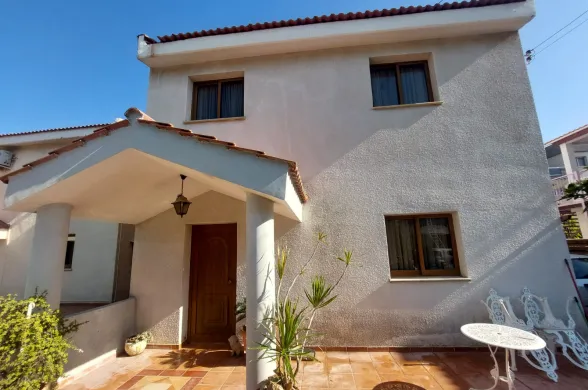 Villa in Agios Spyridonas, Limassol City, Limassol - 16492