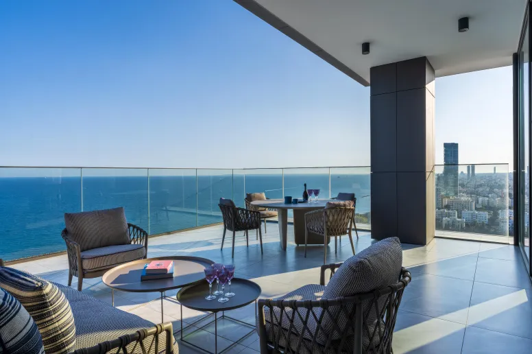 Квартира в Агиос Тихонас, Лимассол