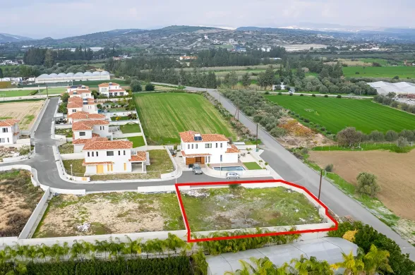 Residential plot in Kalavasos, Larnaca - 16531
