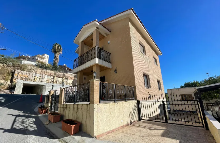 5 bedroom villa for sale - 16715