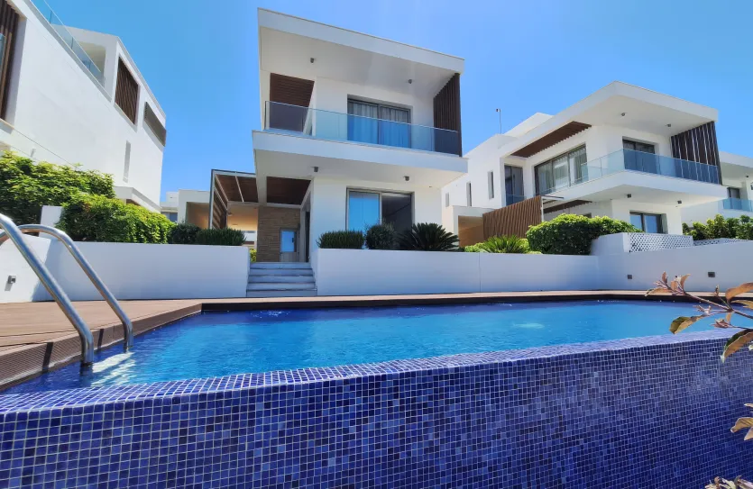 4 bedroom villa for sale - 16748