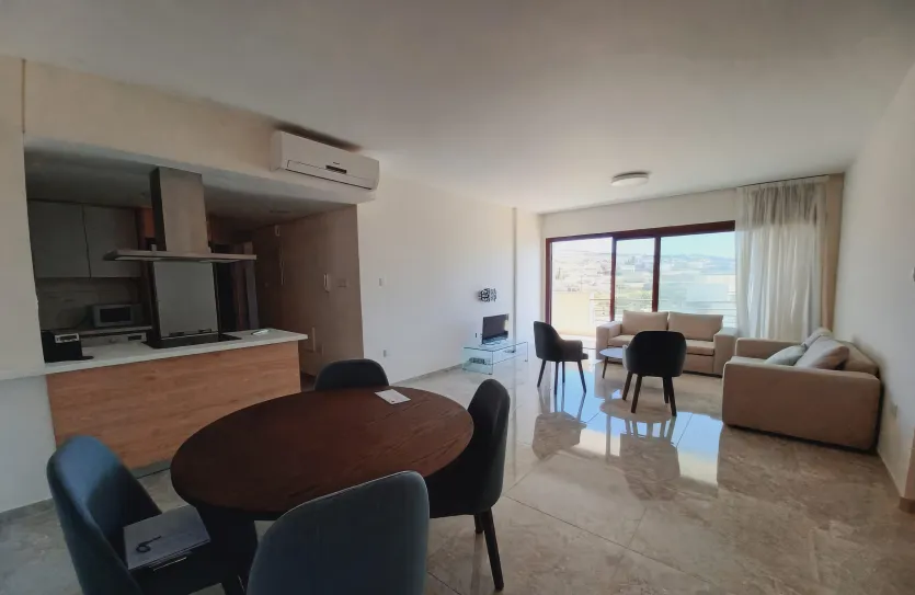 Limassol Property Two Bedroom Apartment in Gated Complex продажа - 16763