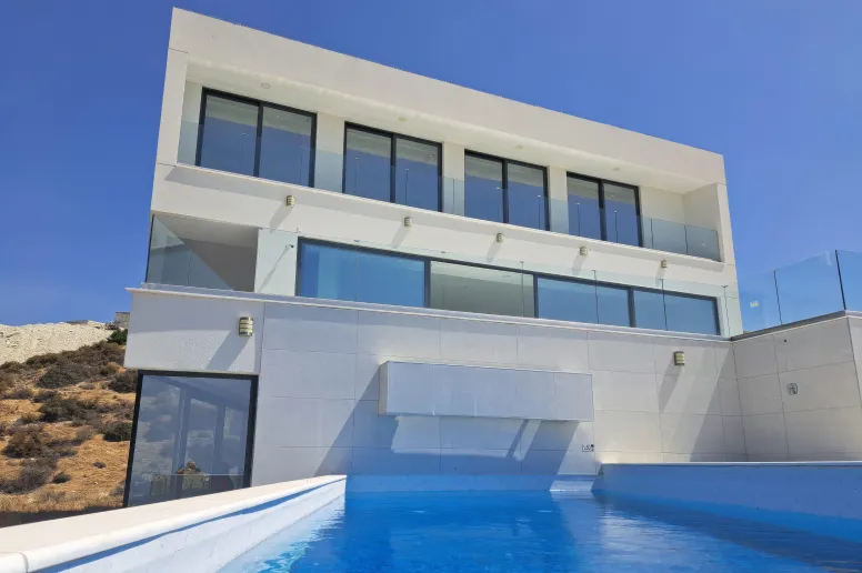 8 bedroom house in Agios Tychonas, Limassol