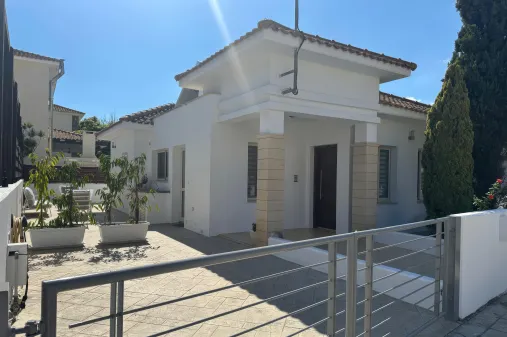 2 bedroom house in Agios Tychonas, Limassol