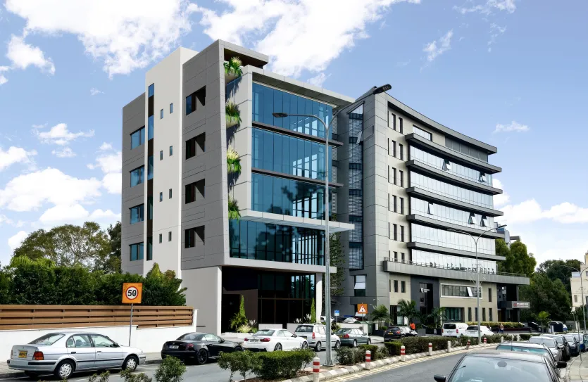 Building for sale - 17697