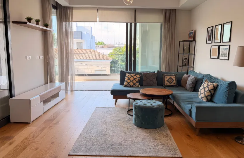 3 bedroom apartment for sale - 17742