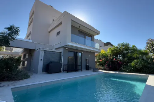 6 bedroom villa in Germasogeia, Limassol