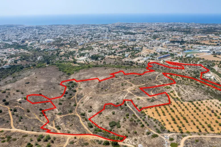 Land in Anavargos, Paphos