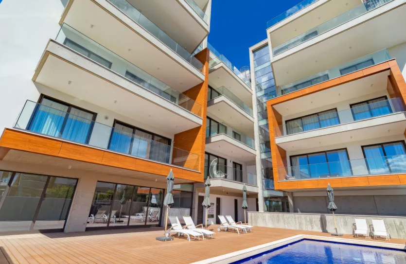 Апартамент с 2-мя спальнями аренда - 17945