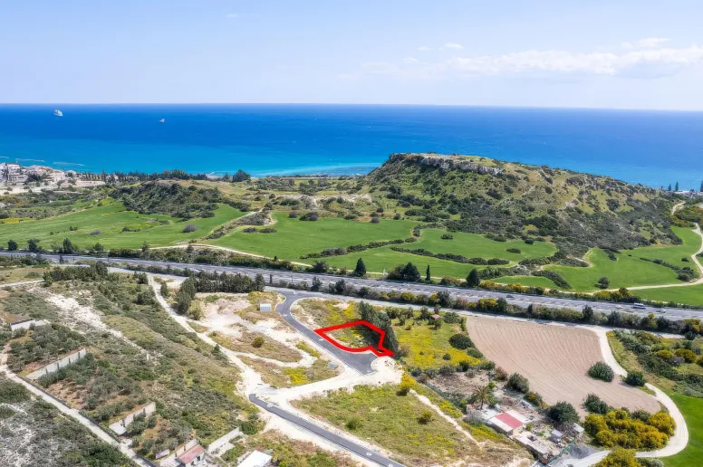 Residential plot in Agios Tychonas, Limassol
