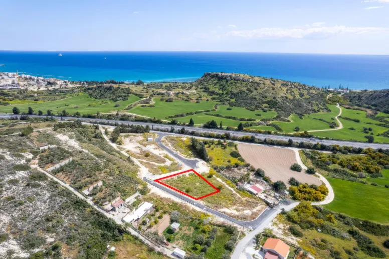 Residential plot in Agios Tychonas, Limassol