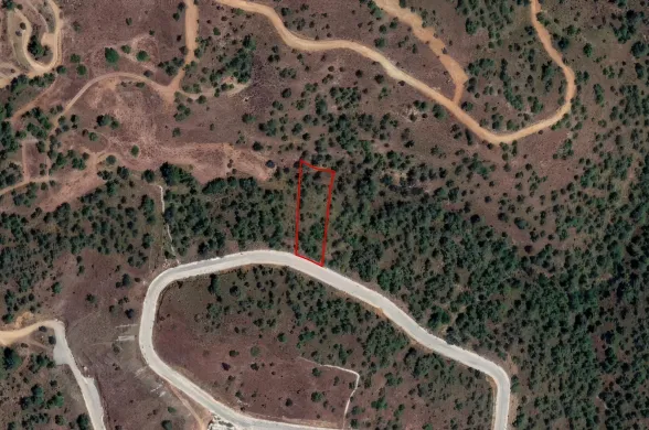 Residential plot in Kornos, Larnaca